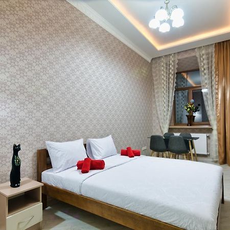 Alfa Apartments Krakivska 17 ลวีฟ ภายนอก รูปภาพ