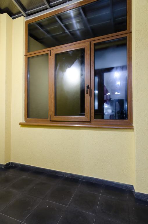 Alfa Apartments Krakivska 17 ลวีฟ ภายนอก รูปภาพ